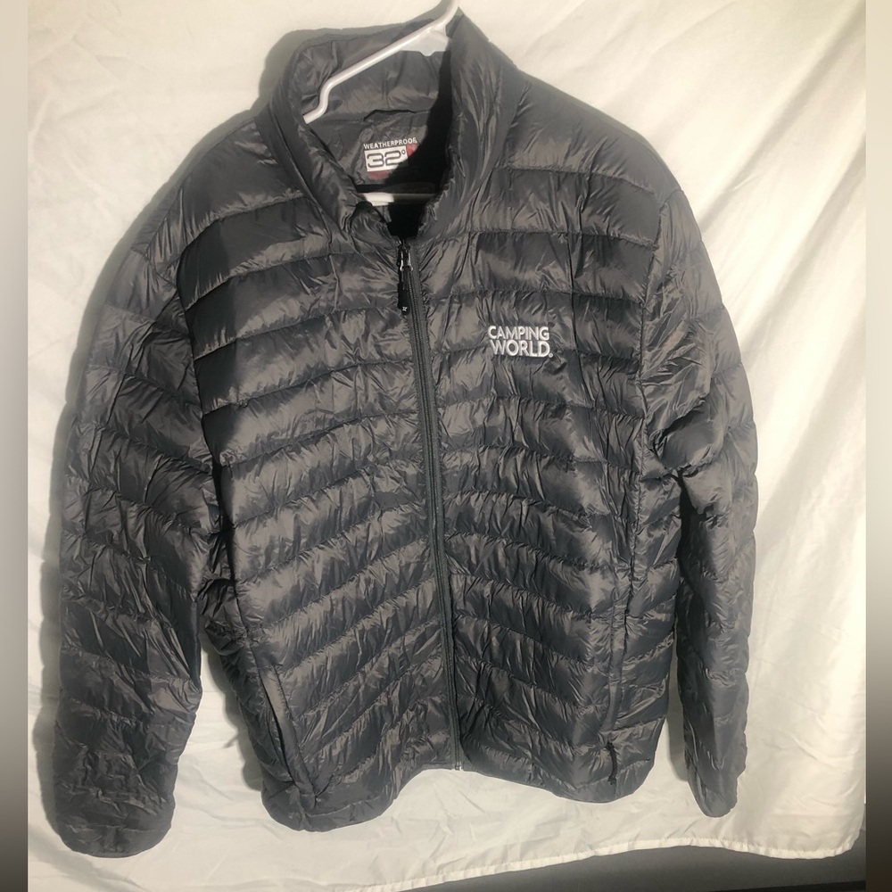 NWOT-Camping World XXL Down Puffer Jacket.Weatherproof 32Degrees.Grey